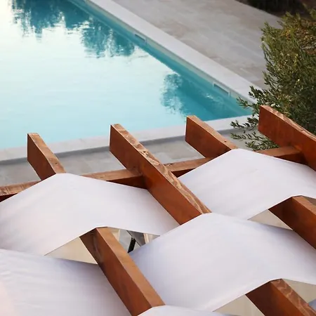 Stone Olea * סופטאר