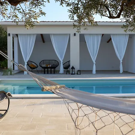 Vila Stone Olea Supetar